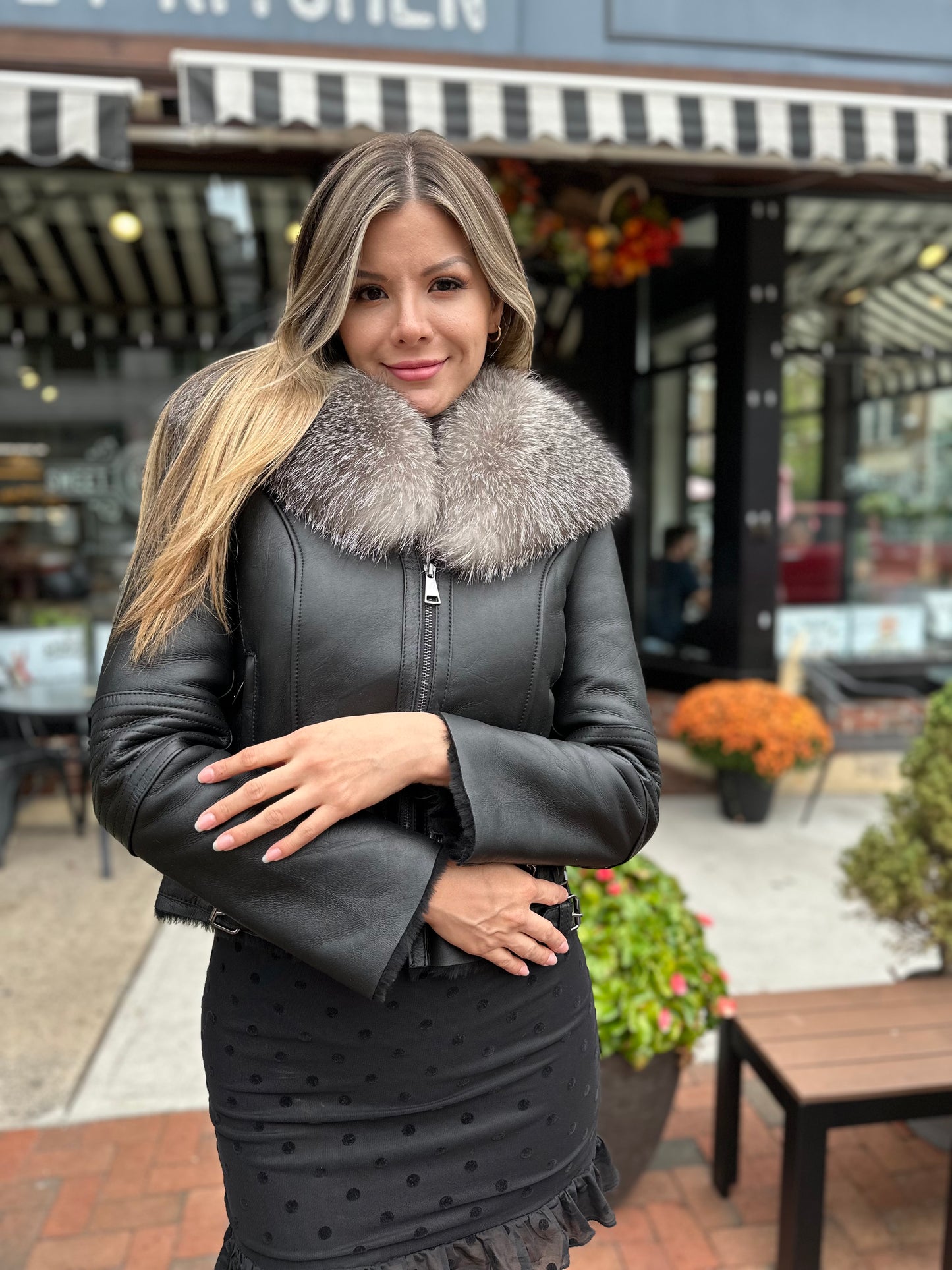 Linda - Sheepskin Shearling Coat With Fox Collar