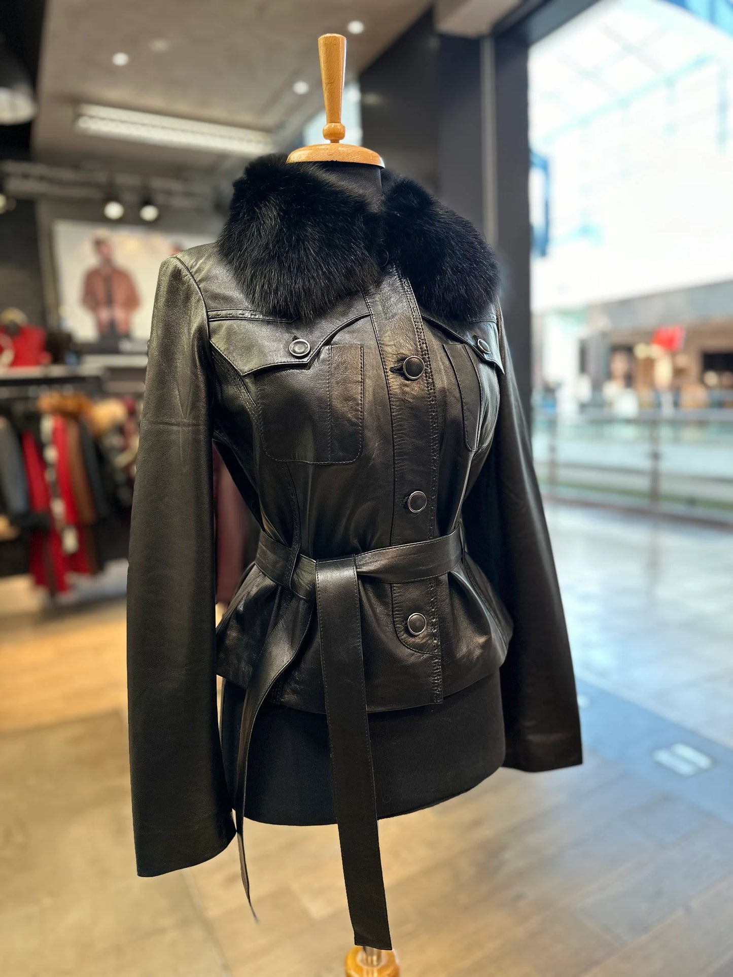 Sarah - Lambskin Leather Jacket With Fox Collar